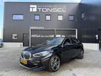 BMW 1-serie 118i High Executive M Sport / Kuipstoelen / LED, Gebruikt, Zwart, Bedrijf, 3 cilinders