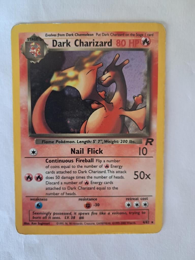 Dark Charizard 4/82 Team Rocket, Hobby en Vrije tijd, Verzamelkaartspellen | Pokémon, Ophalen of Verzenden, Zo goed als nieuw