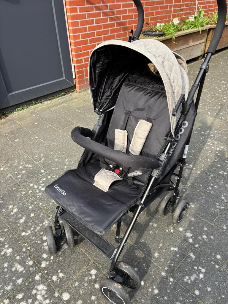 Nog bijna nieuw buggy kikkaboo Beetle lichtgewicht, Ophalen of Verzenden, Zo goed als nieuw, Overige merken, Verstelbare rugleuning