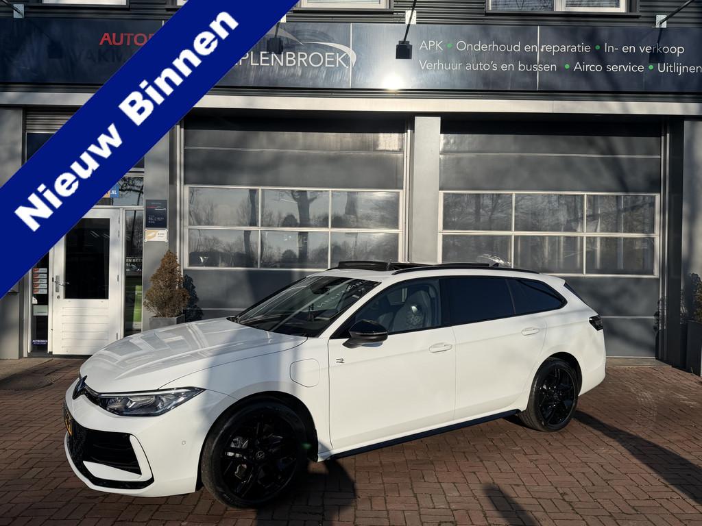 Volkswagen Passat Variant 1.5 eHybrid R-Line Edition | 272 P, Auto's, Euro 6, 4 cilinders, Wit, Origineel Nederlands
