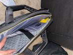 Minder gebruik laptoptas, Computers en Software, Laptoptassen, Ophalen of Verzenden, Zo goed als nieuw