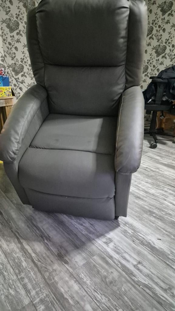 Grijze sta op stoel, Huis en Inrichting, Fauteuils, Ophalen, Minder dan 75 cm, 50 tot 75 cm