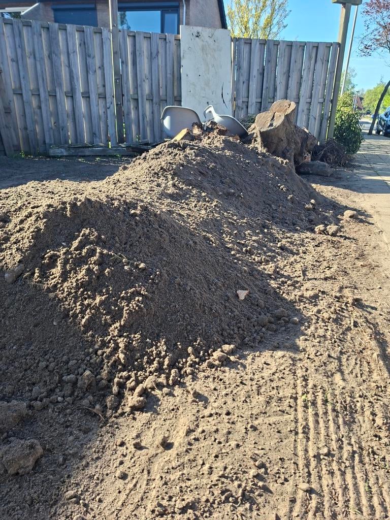 Zwarte tuinaarde, Ophalen, Overige typen
