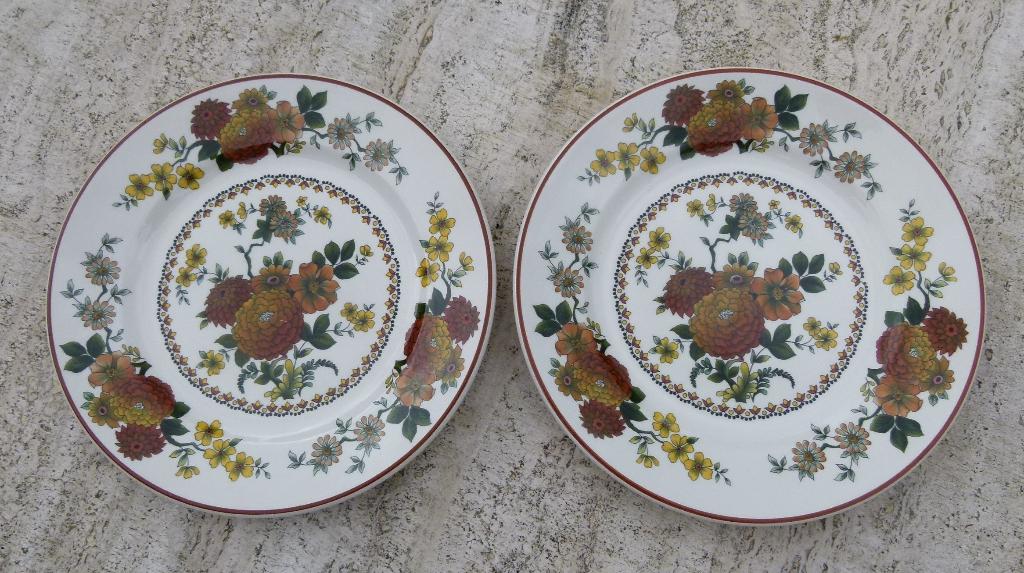 Franciscan Dessert Borden 17 cm 2 x Mandalay en 2 x Kismet, Nieuw, Ophalen of Verzenden, Bord(en), Wedgwood