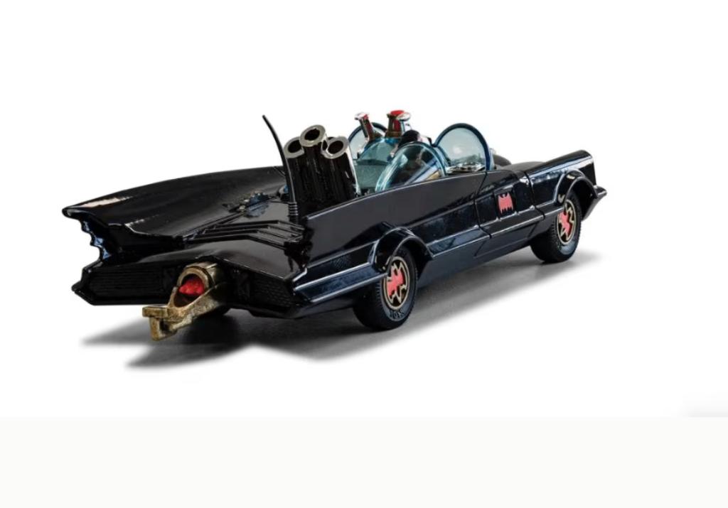 Batmobile met trekhaak / blisterdoos Corgi NEW 1:46 # 267, Hobby en Vrije tijd, Modelauto's | 1:43, Verzenden, Nieuw, Auto, Corgi