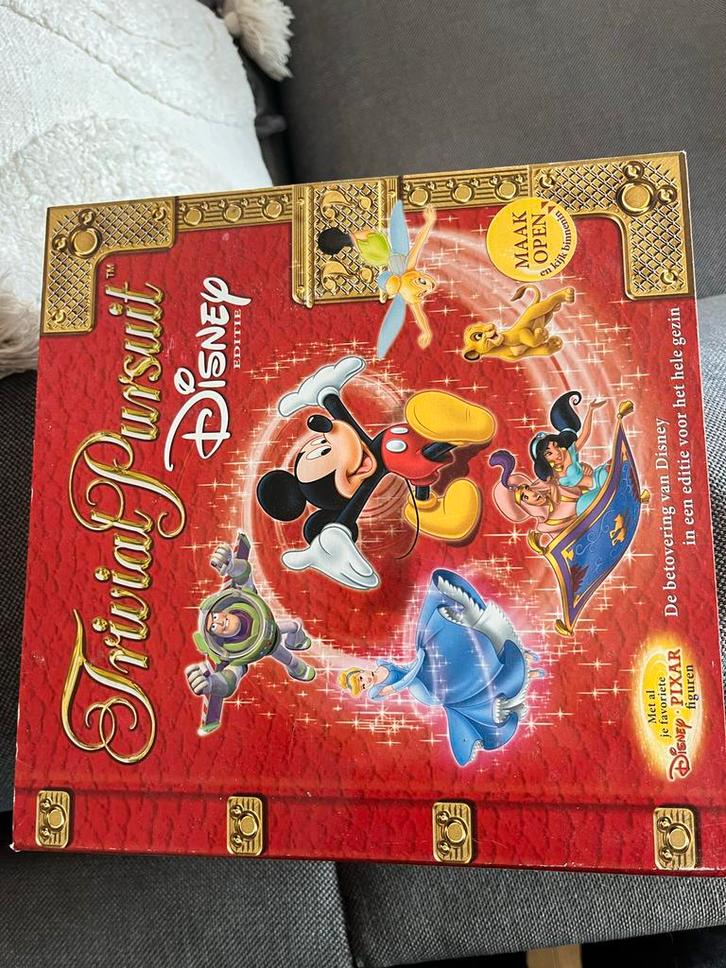 Trivial Pursuit Disney Editie Bordspel, Hobby en Vrije tijd, Gezelschapsspellen | Bordspellen, Gebruikt, Drie of vier spelers