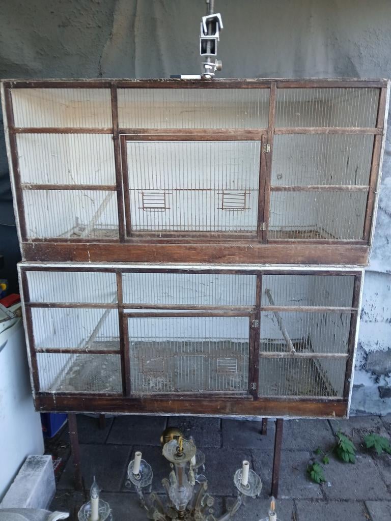 Te koop 2 broedkooien doe een een net bod zie adv, Dieren en Toebehoren, Vogels | Hokken en Kooien, Ophalen, Hout, Broedkooi of Kweekkooi