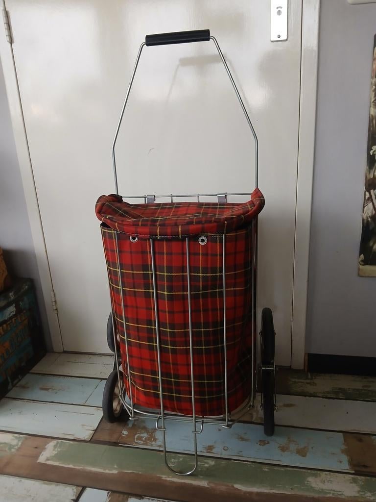 Retro boodschappen wagen, Ophalen