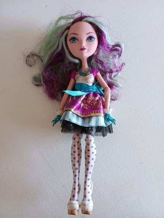 Ever after high Madeline Hatter pop, Ophalen of Verzenden, Gebruikt, Pop
