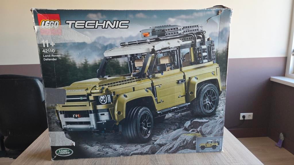 Lego Technic Land Rover Defender - Compleet en ZGAN, Ophalen of Verzenden, Zo goed als nieuw, Complete set, Lego