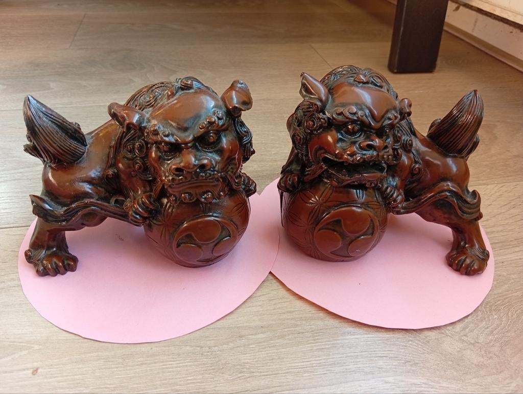 Set van 2 Foo-honden (tempel Leeuwen) met bal, Verzamelen, Beelden en Beeldjes, Ophalen of Verzenden, Gebruikt, Dier