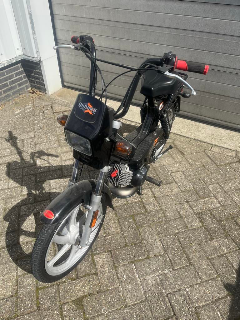 Tomos Quadro e start, Fietsen en Brommers, Brommers | Tomos, Ophalen, Zo goed als nieuw, 2 versnellingen, Quadro