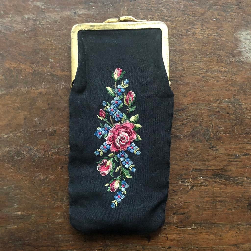 Vintage brillenetui met bloemenborduurwerk - 15x7 cm, Antiek en Kunst, Ophalen of Verzenden