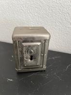 Metalen spaarpot kluis Embleem Walo Halfweg 214 7 x 9 x 5 cm, Ophalen of Verzenden, Gebruikt, Metaal of Blik, Object of Gebouw