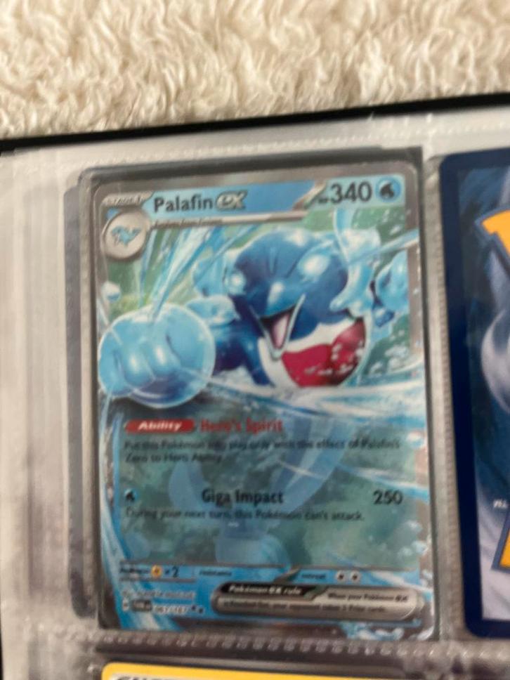 Pokémon kaarten in map, Hobby en Vrije tijd, Verzamelkaartspellen | Pokémon, Gebruikt, Meerdere kaarten, Foil, Ophalen