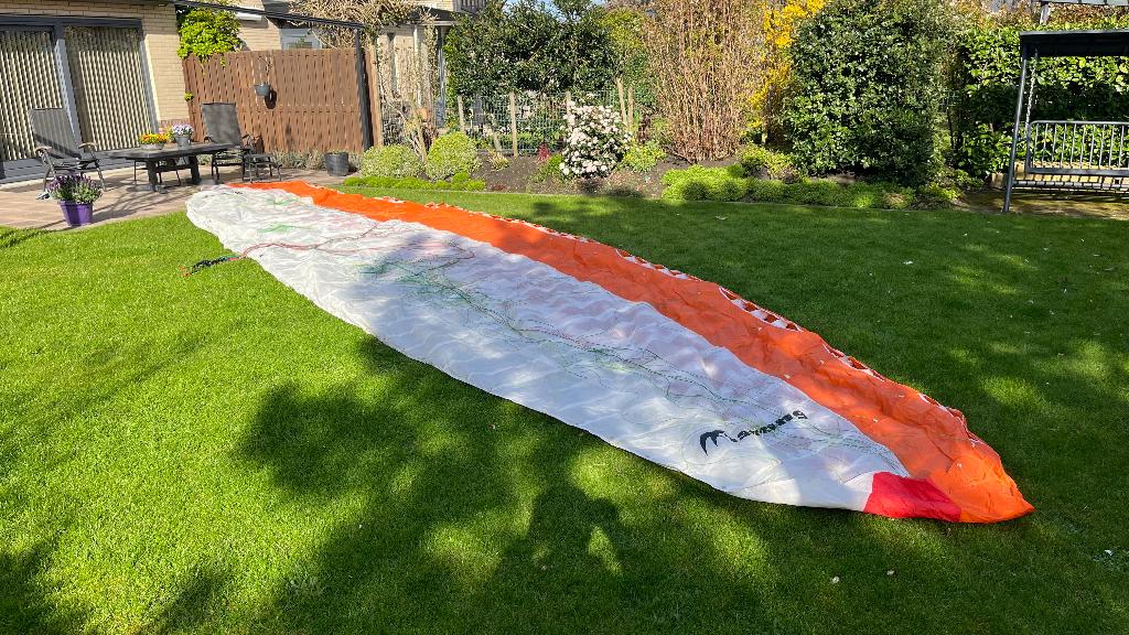 Paraglider Airwave Mustang, Sport en Fitness, Zweefvliegen en Paragliding, Ophalen, Gebruikt, Complete paraglider