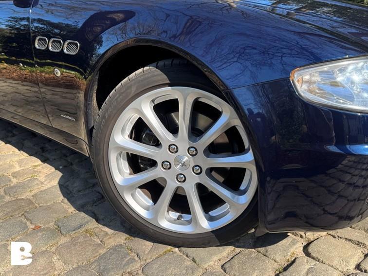 Maserati Quattroporte 4.2, Gebruikt, 8 cilinders, Blauw, Leder