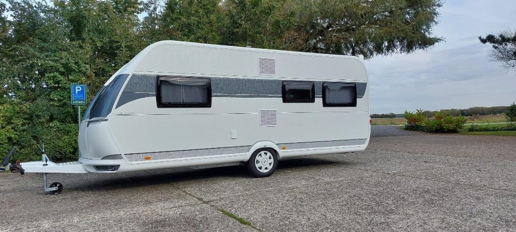 Hobby 540UL DeLuxe -1750kg as, Caravans en Kamperen, 2 aparte bedden, Rondzit, Hobby, Particulier