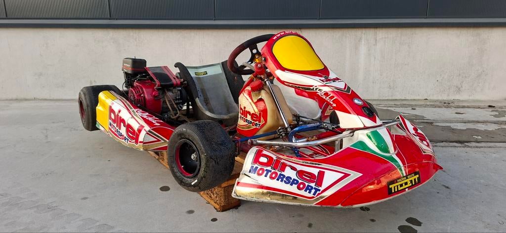 Birel kart met 200cc Honda motor, Ophalen