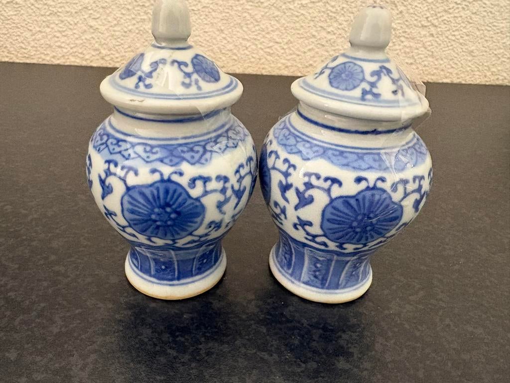 2 Chinese blauw / witte porseleinen vaasjes, Antiek en Kunst, Ophalen of Verzenden