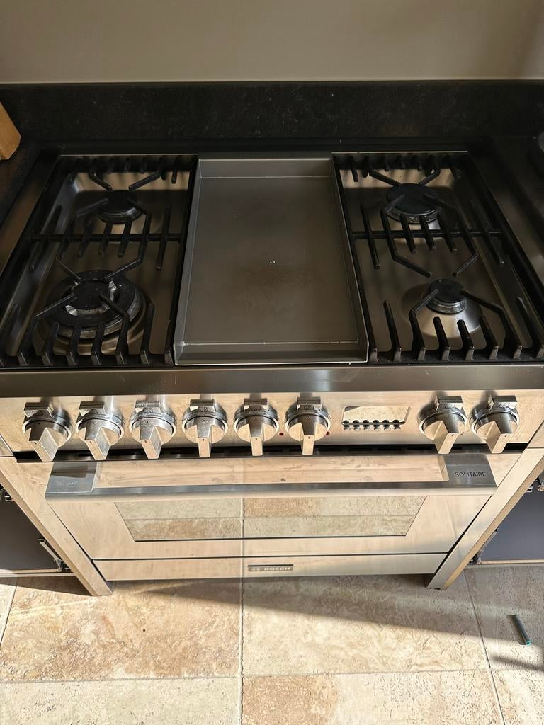 Bosch Solitaire Fornuis - Gas met Oven, Witgoed en Apparatuur, Fornuizen, Gebruikt, Vrijstaand, Gas, 4 kookzones, 85 tot 90 cm