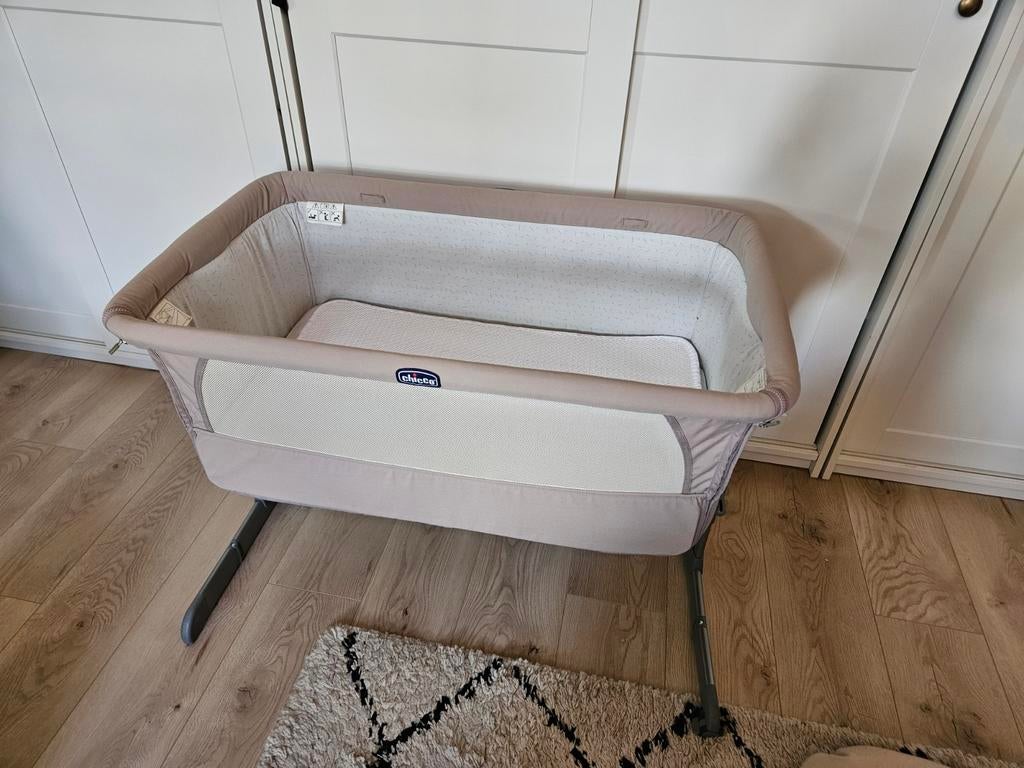 Chicco Next2Me co-sleeper met Aerosleep topper + beddengoed, Ophalen, Wieg