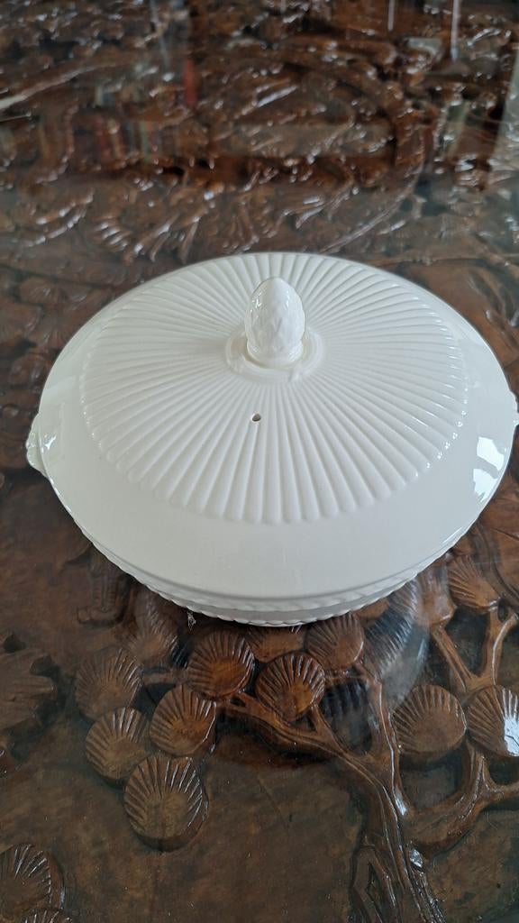 Wedgwood Edme schaal met deksel, Ophalen