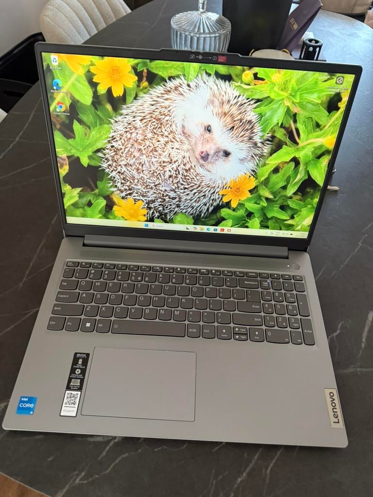 Lenovo laptop, Computers en Software, Windows Laptops, Ophalen of Verzenden, Zo goed als nieuw, 15 inch, 2 tot 3 Ghz