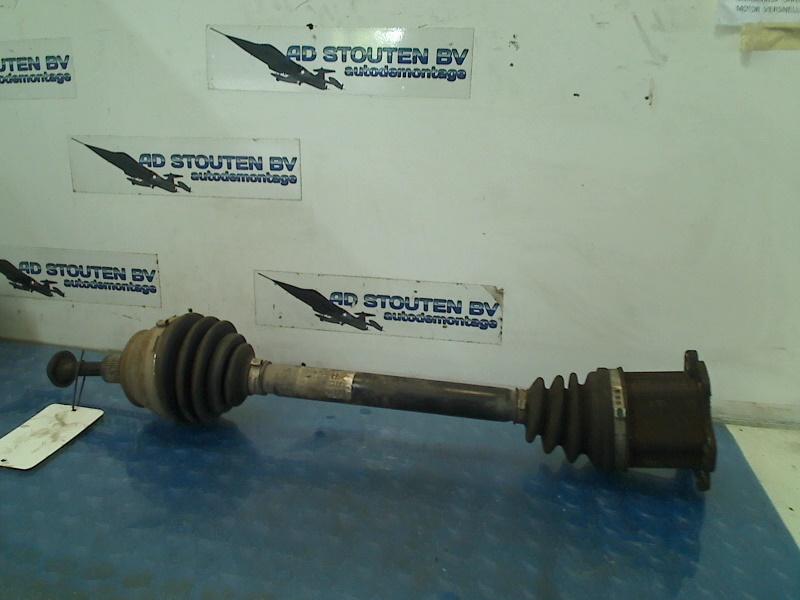 Aandrijfas Rechts Voor Audi A6 Avant (C6) 2010 4F0407272H, Gebruikt, Auto-Union-Straße  1, Ingolstadt 85057, , Duitsland, Info@audi.de