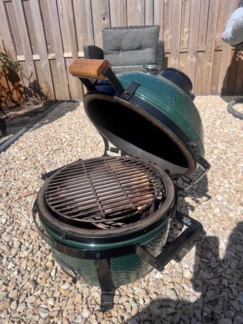 Big Green Egg minimax met hoes en zo goed als nieuw, Tuin en Terras, Houtskoolbarbecues, Ophalen, Zo goed als nieuw, Big Green Egg