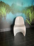 Witte kunsstof design stoel, Ophalen