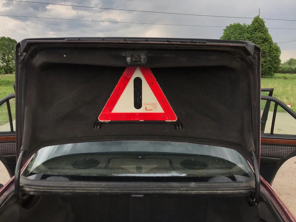 Gevraagd kofferklep bekleding mercedes w124, Ophalen, Voor, Achterklep