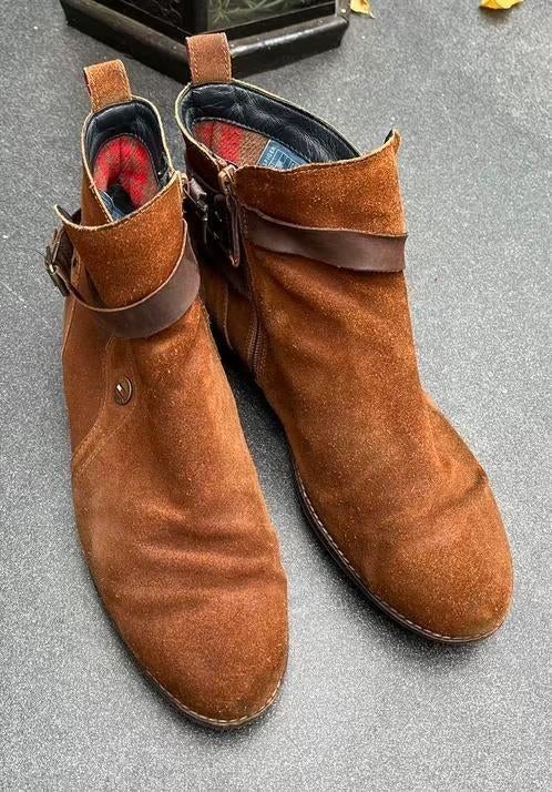 Tommy Hilfiger bruine laarzen maat 42, Bruin, Lage of Enkellaarzen, Ophalen of Verzenden, Zo goed als nieuw