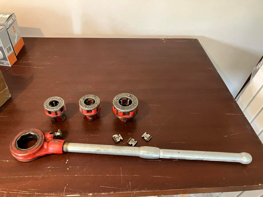 RIDGID Draadsnijset 1/2, 3/4, 1 inch (1 inch nieuw), Ophalen of Verzenden, Gebruikt