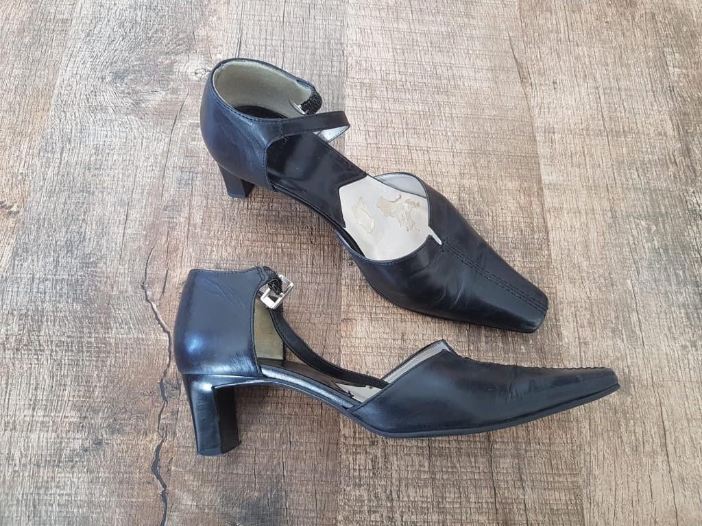 Liv – zwarte leren schoenen maat 36, Schoenen met lage hakken, Zwart, Ophalen of Verzenden, Zo goed als nieuw