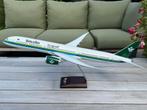 B787-10 Saudia schaal 1/100 in originele doos, Ophalen of Verzenden, Zo goed als nieuw, 1:72 tot 1:144, Overige merken