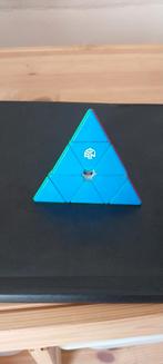 GAN Pyraminx Speed Cube - Uitdagend Puzzelspel, Gebruikt, Een of twee spelers, Ophalen of Verzenden, GAN