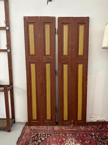 SALE: antieke paneelluiken Frankrijk, brocante luiken beschikbaar voor biedingen