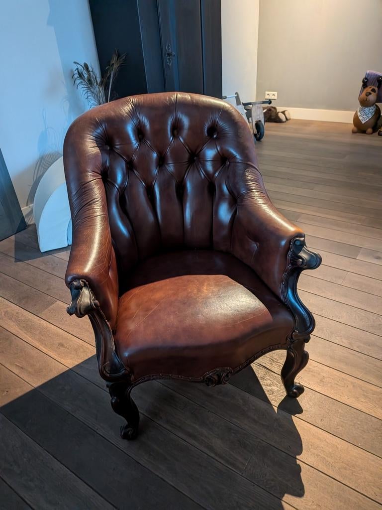 Antieke chesterfield fauteuil, Ophalen of Verzenden