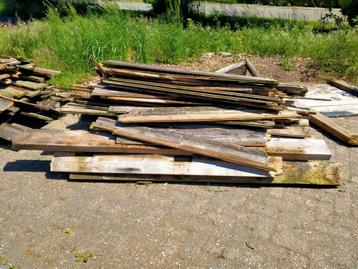 Gratis planken beschikbaar voor biedingen
