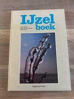Het ijzelboek., Ophalen of Verzenden, Gelezen