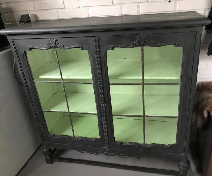 vitrinekast brocante geleefd, Antiek en Kunst, Curiosa en Brocante, Ophalen