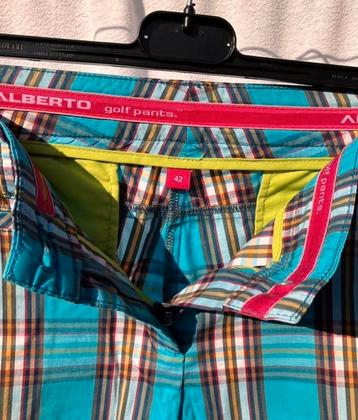 Golfbroek, kort, ruit, maat 42 beschikbaar voor biedingen
