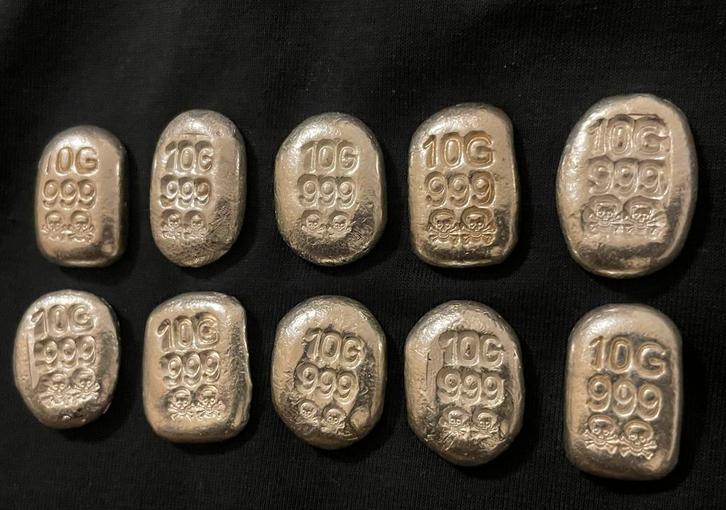 10 GRAM GEGOTEN ZILVERBAAR USA ATLANTIS MINT☠️ SKULL & BONES, Postzegels en Munten, Edelmetalen en Baren, Zilver, Ophalen of Verzenden