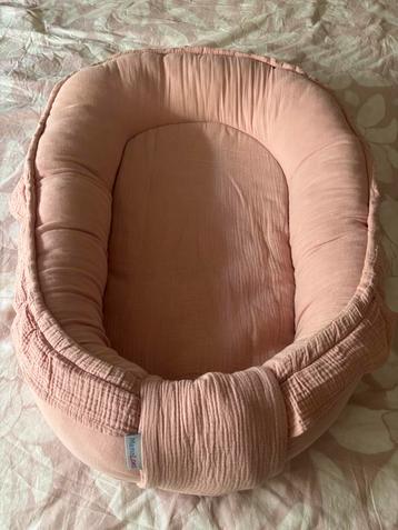 Babynestje beschikbaar voor biedingen