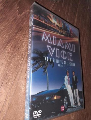 SEALED dvd 2 Disc Miami Vice volume 1 NLO  beschikbaar voor biedingen