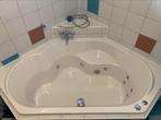 Hoekbad, mooi bubbelbad / jacuzzii, Huis en Inrichting, Badkamer | Complete badkamers, Ophalen of Verzenden, Gebruikt