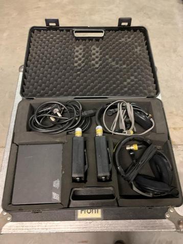 Intercom Set // in bescherm koffer beschikbaar voor biedingen