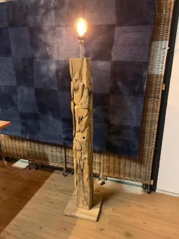 Lamp Sprokkel TEAK  ±160h  uit de wortel Teakboom, leuk. beschikbaar voor biedingen