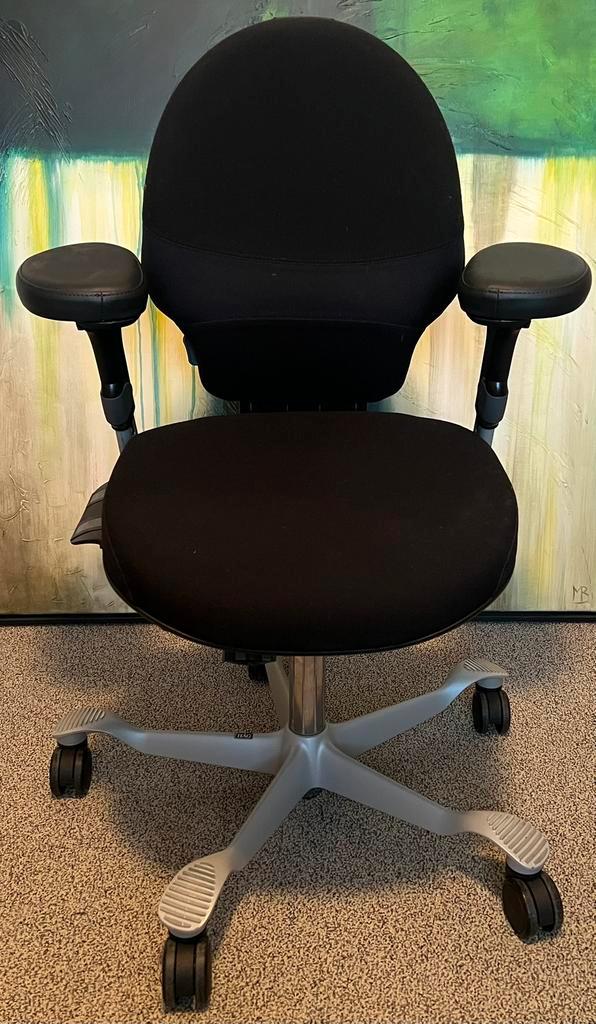 RH Extend 100 Medium Ergonomische Bureaustoel Nieuwstaat, Huis en Inrichting, Bureaustoelen, Zo goed als nieuw, Bureaustoel, Zwart